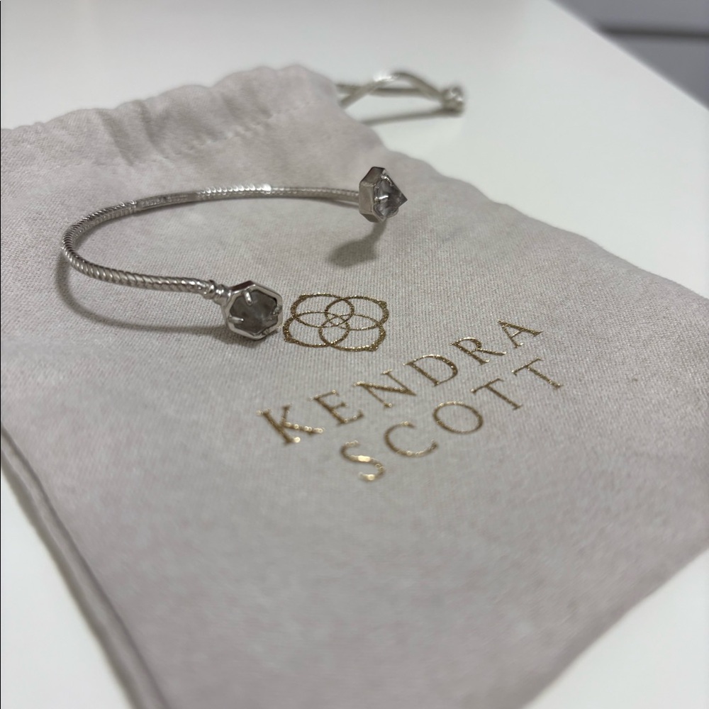 Kendra Scott bracelet